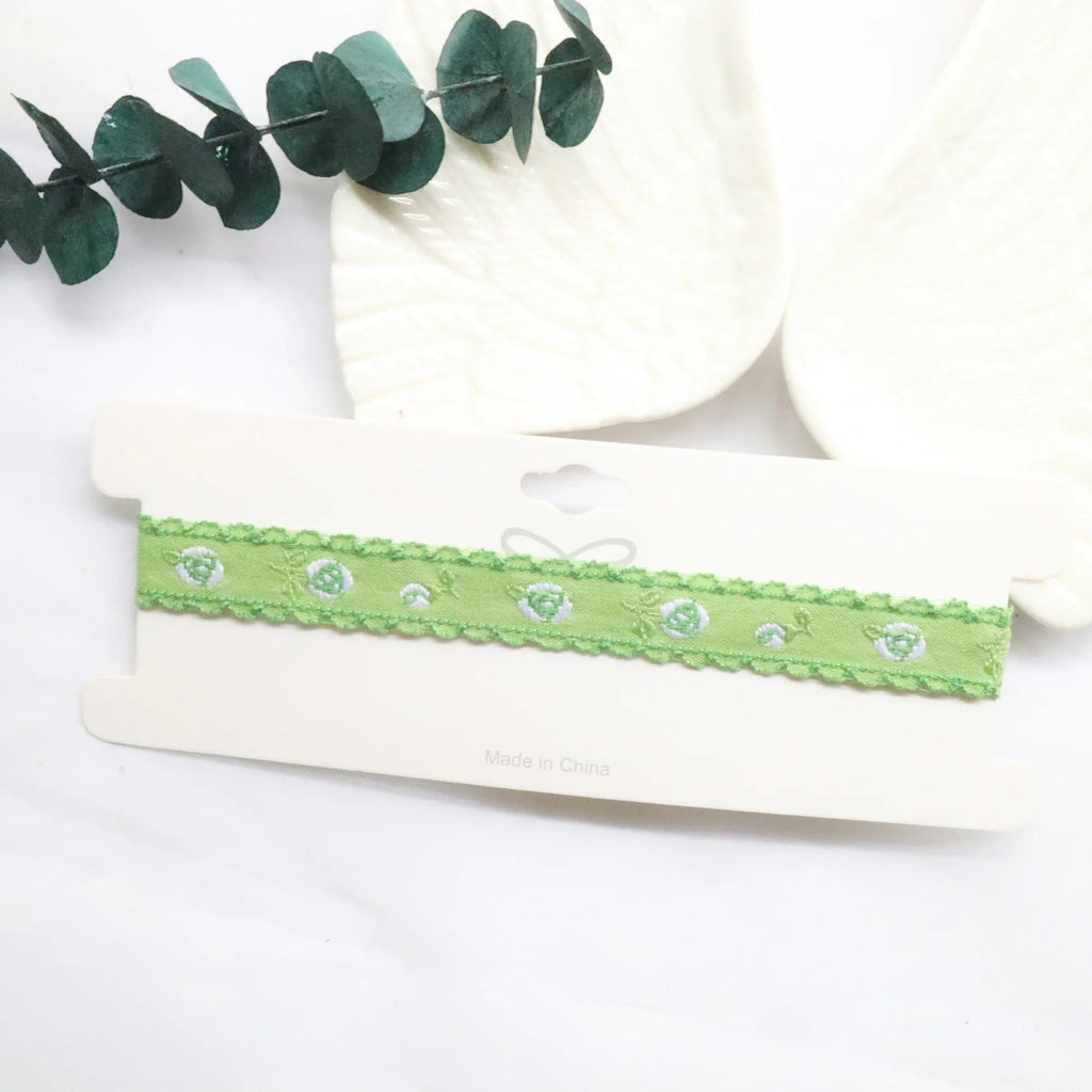 Cute Green Flower Choker Necklace