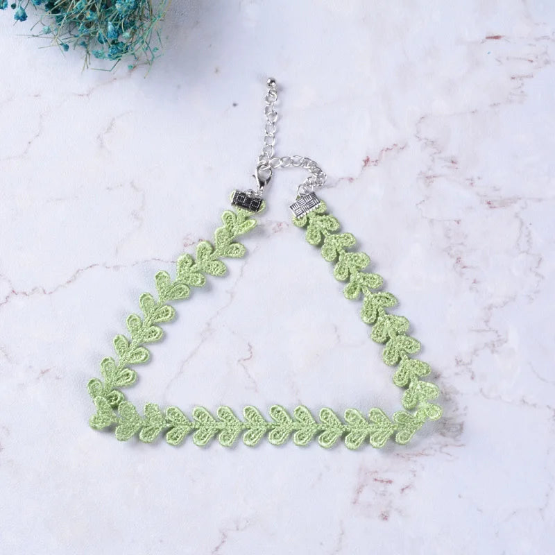 Cute Green Flower Choker Necklace