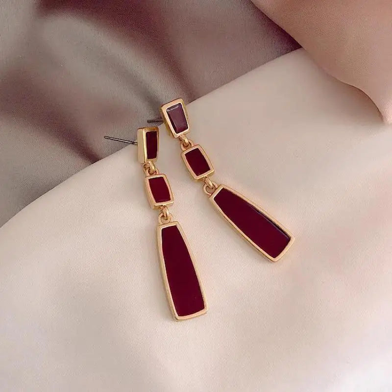 S925 Retro Wine Red Drop Earrings