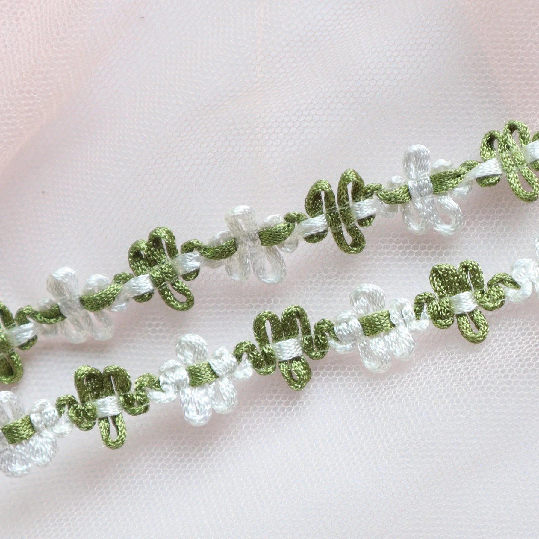 Cute Green Flower Choker Necklace