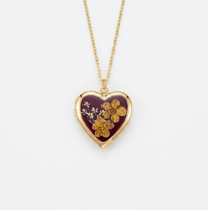 Vintage Dried Flower Heart Pendant Necklace