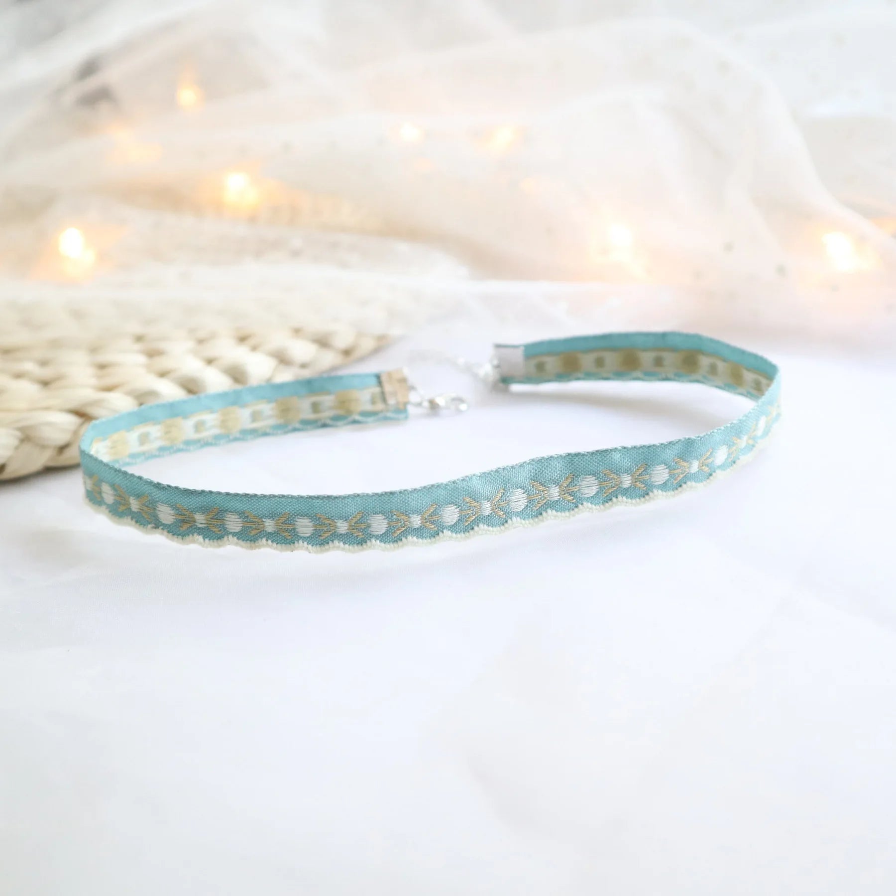 Cute Green Flower Choker Necklace